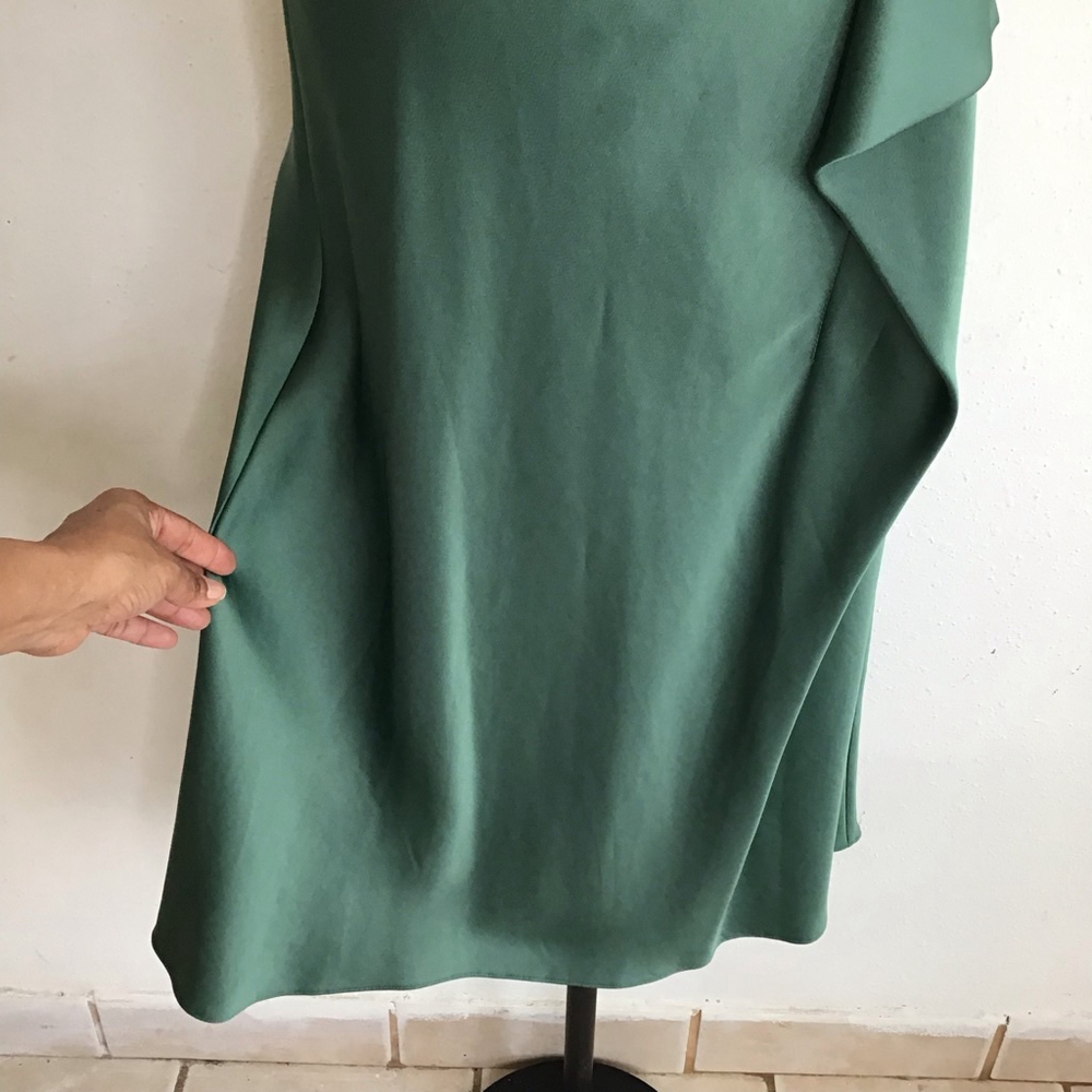 NWT- SIMKHAI Elegant Green Silky Midi Skirt Size 0 - Picture 6 of 9